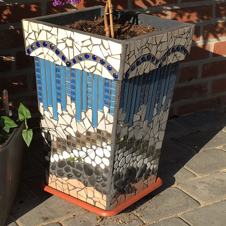 Mosaik-Blumentopf für den Garten