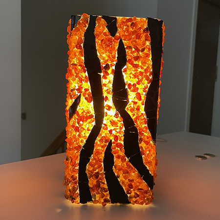 Portfoliobild der Lampe mit Bernsteinen von Sabine Hamann