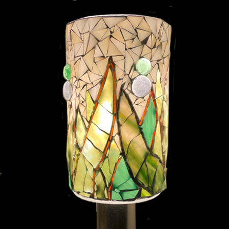 Portfoliobild der Lampe mit grünem Blattmotiv von Sabine Hamann